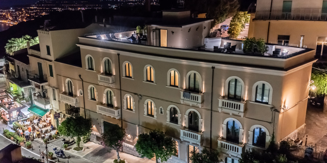 Hotel Casa Adele | Hotel Taormina vicino a Corso Umberto